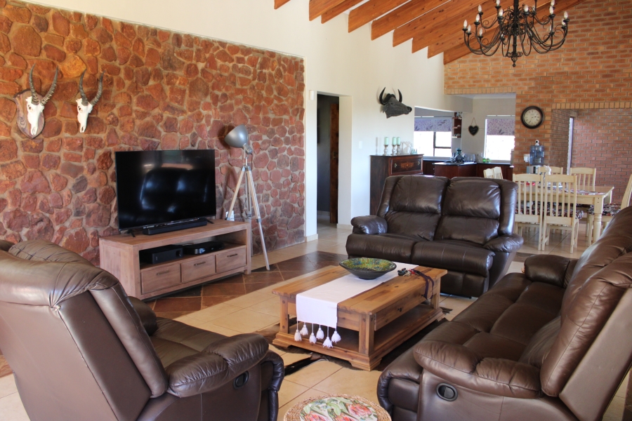 4 Bedroom Property for Sale in Swartruggens North West